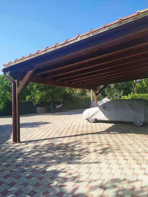 Greek Style Ground Floor Apartment & Pool Ялиссос Экстерьер фото