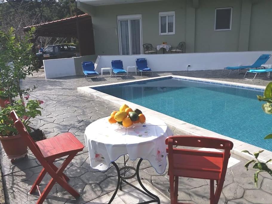 Greek Style Ground Floor Apartment & Pool Ялиссос Экстерьер фото